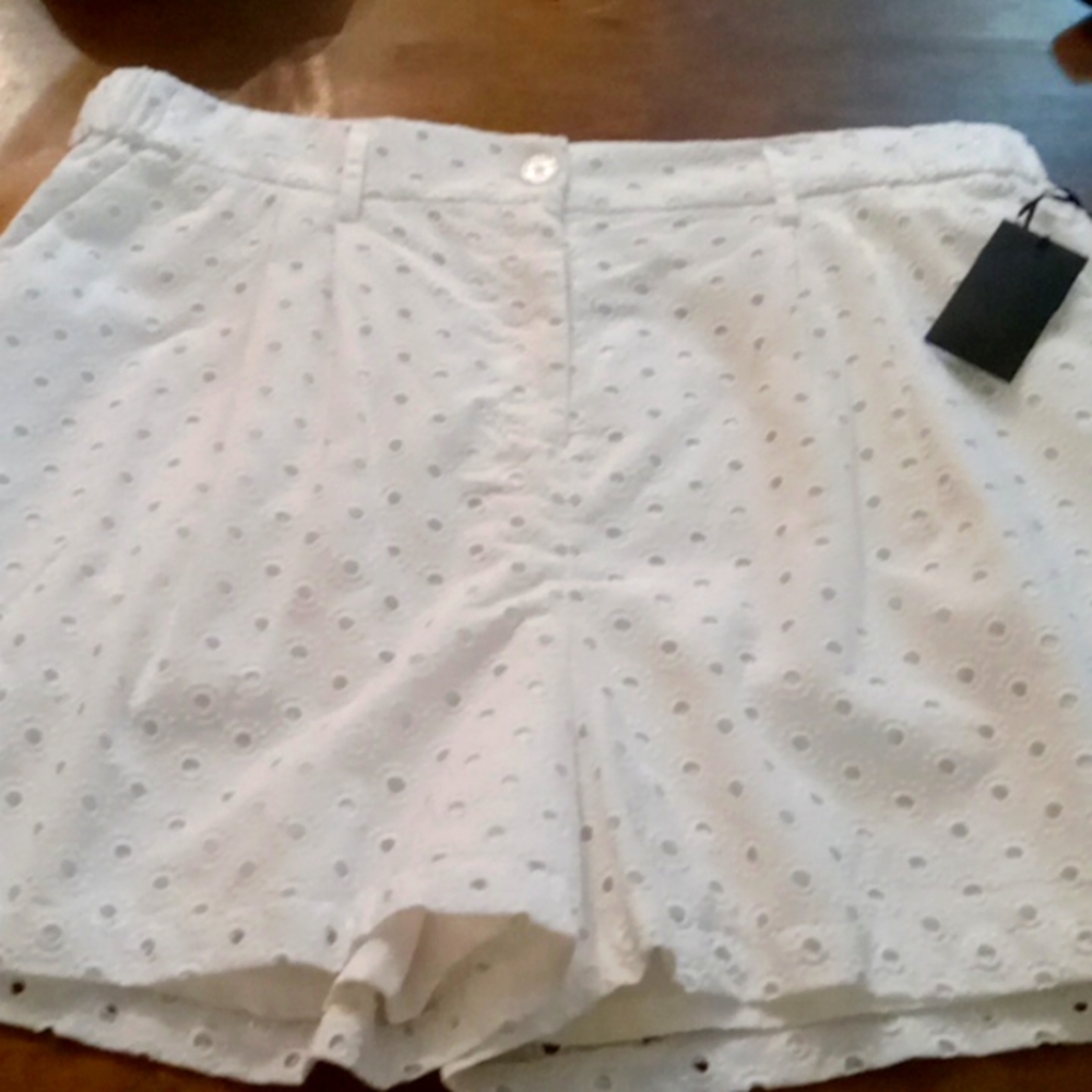 Halogen Eyelet Shorts NWT